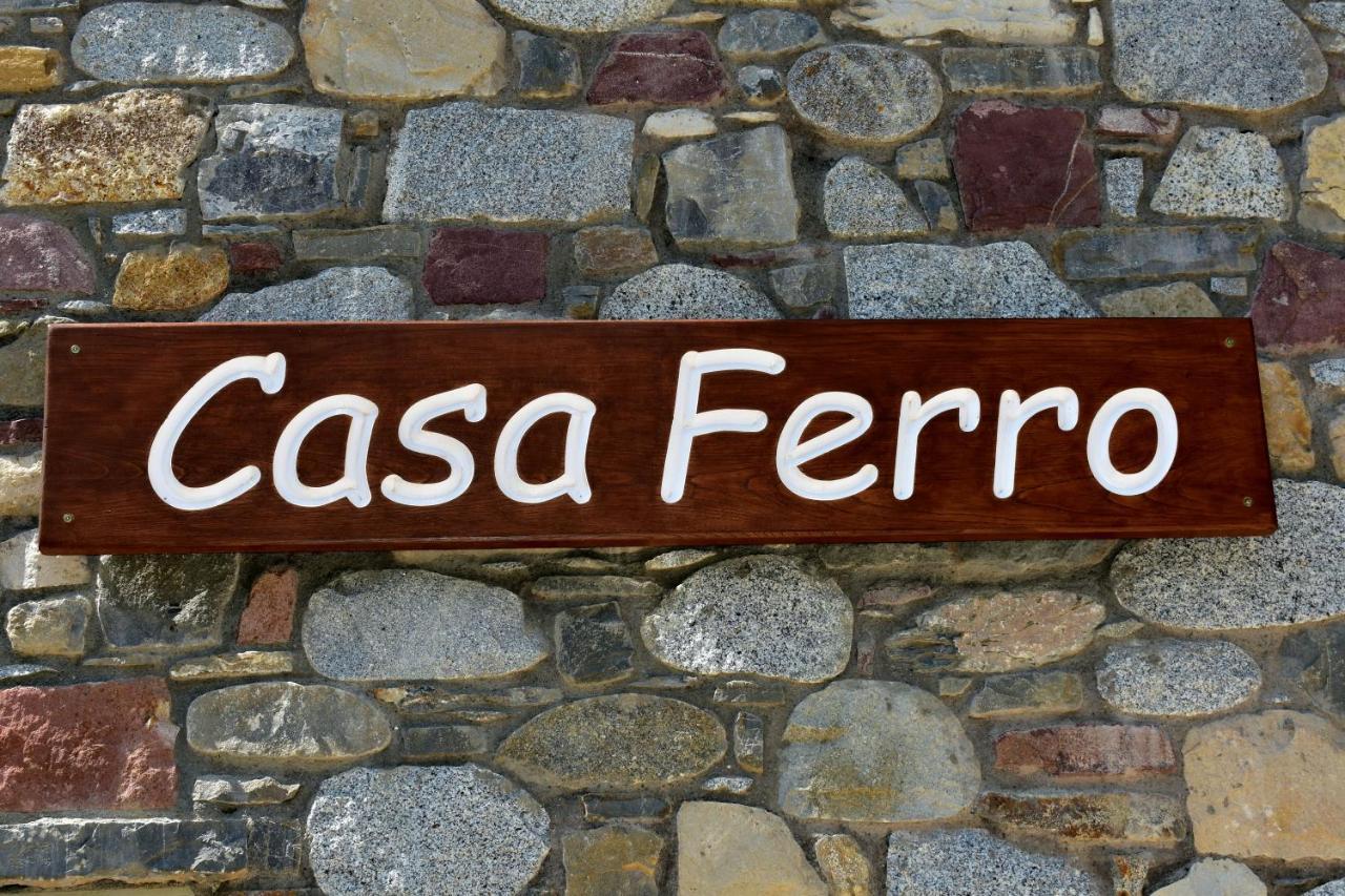 Casa Ferro